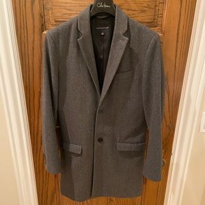 Banana Republic Men’s Overcoat, Charcoal herringbone pattern, Size Medium/38